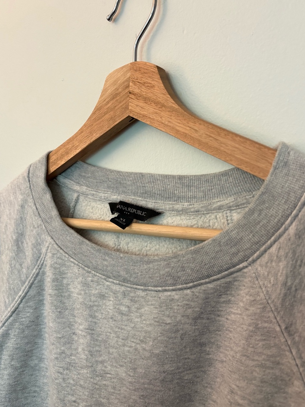 Banana Republic Pullover